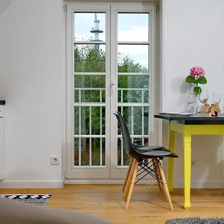 Yellow Upmarine Westerland