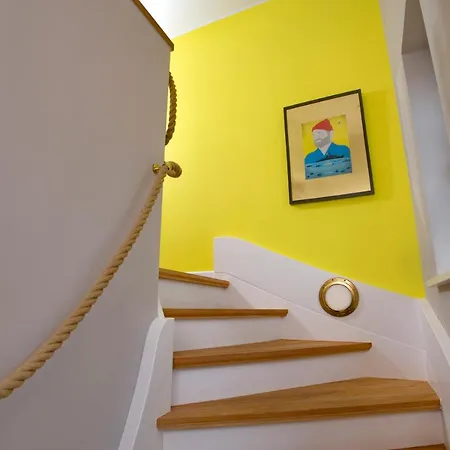 Yellow Upmarine Apartment